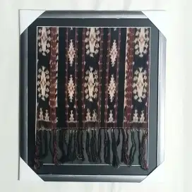 VintageTenun Ikat Adat (berumbai) Frame Tanpa Kaca. Savu-NTT. ± 60 Th