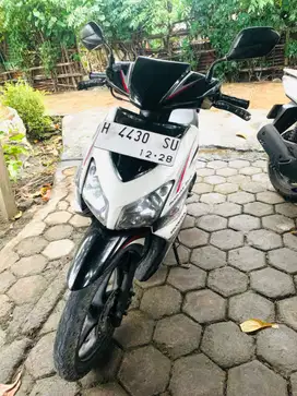 JUAL CEPAT VARIO CW 2013 PUTIH MESIN TOP