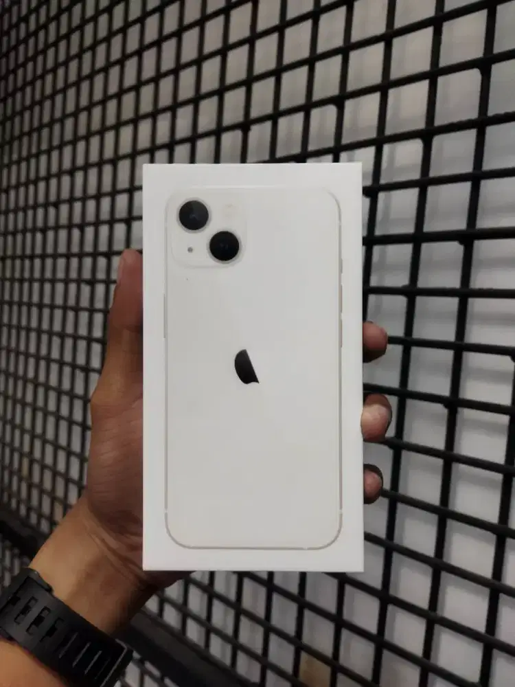 Iphone 13 starlight
