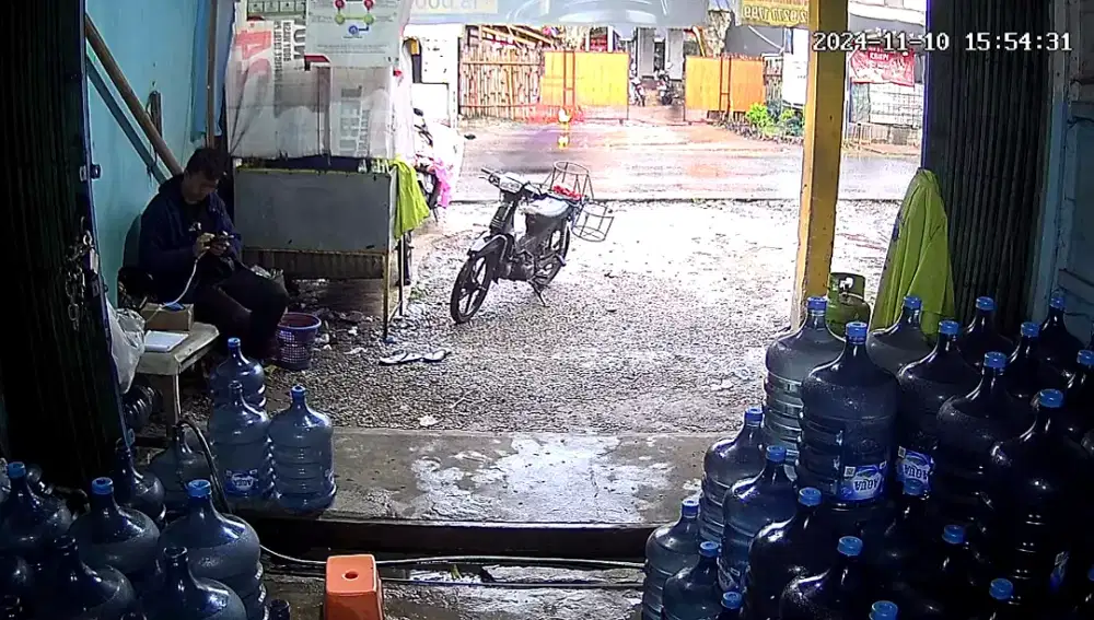 Di cari tukang antar galon