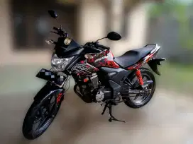 HONDA VERZA TAHUN 2015 CB 150 (HITAM)