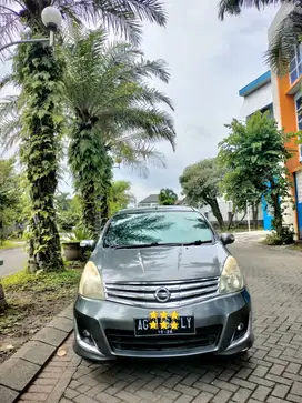 DIJUAL NISSAN GRAND LIVINA MATIC 2012 ABU ABU METALIK TYPE HWS