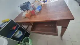 Meja kursi kayu