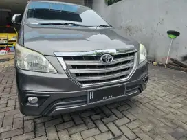 Innova barong G diesel matic