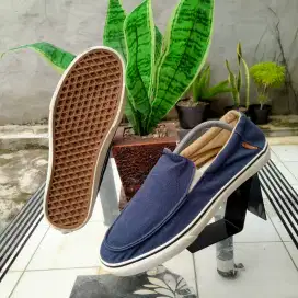 Sepatu Vans Slip on