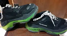 Sepatu Balenciaga Tripel S