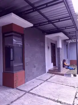 Dijual Rumah L: 137m dkt Bandara