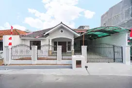 Rumah Besar Siap Huni Di Jakarta 2 Lt 4 Kt Dekat Lippo Cimanggis