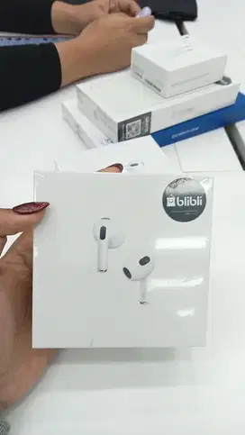 AIRPODS GEN 3 GARANSI RESMI