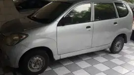 Daihatsu Xenia tahun 2006 Li 1000 cc manual silver