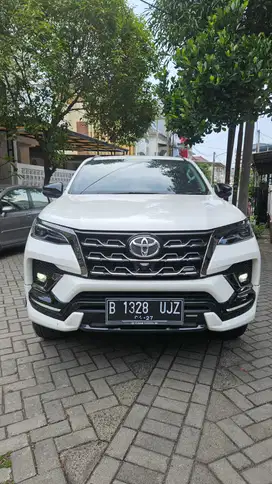 Toyota Fortuner 2.8 GR VRZ 2022