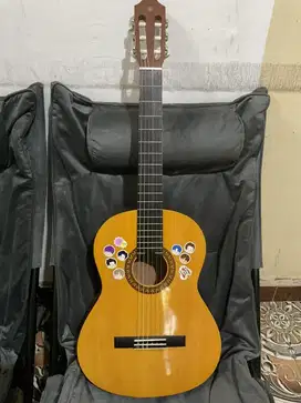 JUAL GITAR BEKAS YAMAHA C315