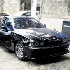 BMW 520i 2003 Bensin