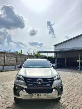 VRZ TRD 2017 diesel matic. Km 63rb antik