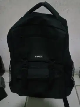 Tas ransel carboni anti air