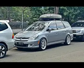 Honda stream 2.0 AT 2005 pajak puanjaaanggg