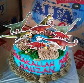 Kue ulang tahun dinausaurus uss