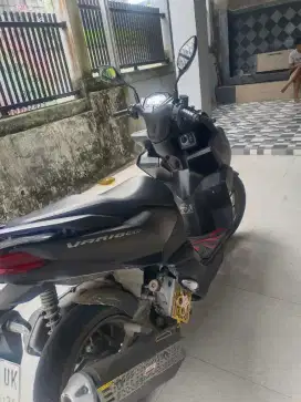 Vario 160 dijual cepat warna hitam harga masih bisa nego