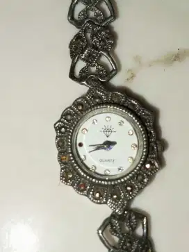 Jam Tangan Wanita Dari Perak