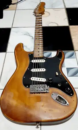 Fender Squier Strat thn 90an