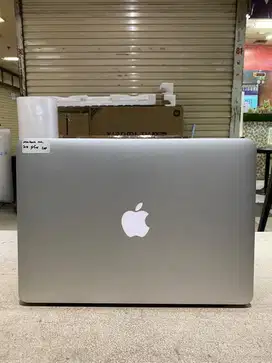 Macbook Air 2015 13inch intel core i5 8/256gb