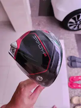 Stick golf driver wood 1 merk taylor made stealth 2 kondisi baru