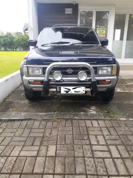 JUAL NISSAN TERRANO KINGSROAD MANUAL 1997