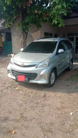 Mobil Avanza Veloz luxury