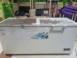 Freezer RSA 715ltr dijual
