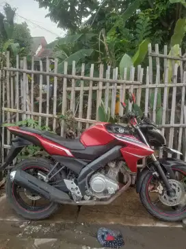 YAMAHA VIXION TAHUN 2013 BEKAS