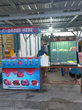 JUAL CEPAT HARGA NEGO Steling kaca/perlengkapan jualan