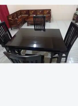 Kursi makan jati