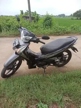 Honda Supra x injeksi helm in