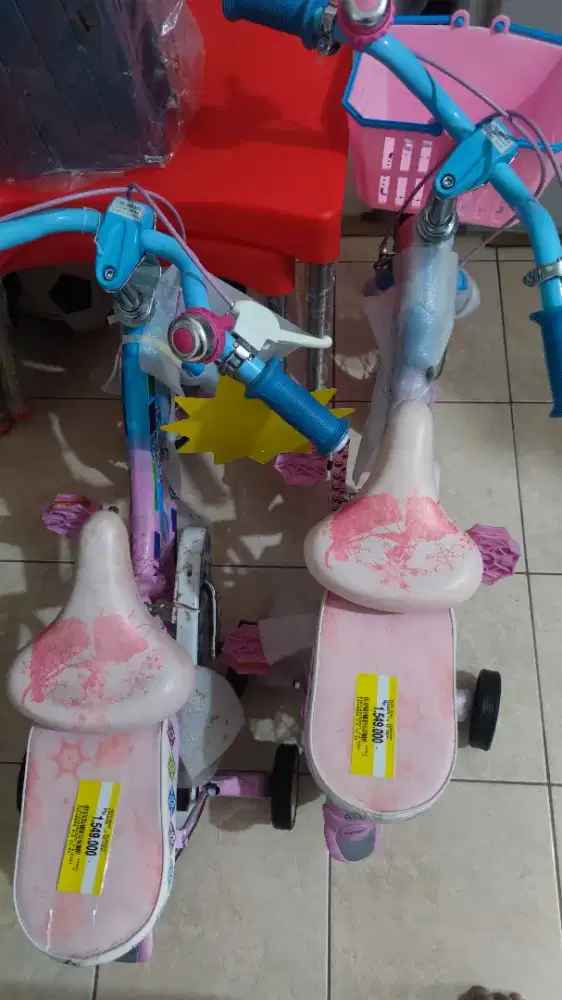 Sepeda anak batita