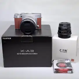 Mirrorless Fujifilm X-A3 + Lensa Kit 16-50mm + Lensa 7Artisans 25mm