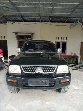 DIJUAL L200 STRADA 2006