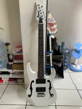 IBANEZ PGMM31 warna putih