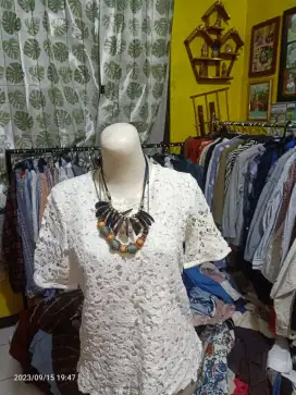 Kemeja dan blouse trifting Korea takeall 400 pcs lagi