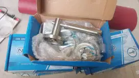 Gagang pintu / hendel pintu dekson