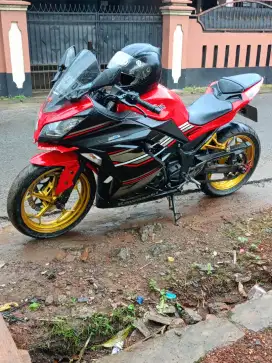 Ninja 250 FI ABS SE