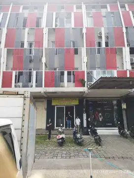 Ruko Bagus 4 Lantai 293 m² di Meruya Utara Ruko Icon 21 Blok B11