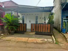 Di Jual Rumah belakang kota Wisata cibubur