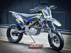 BU JUAL CEPAT KLX 150 SUPERMOTO TINGGAL GAS MESIN SEHAT