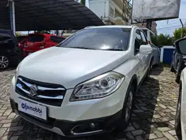 Like New-Suzuki SX4 1.5 S-Cross Bensin-MT 2017