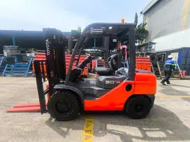 Forklift bekas 3 ton