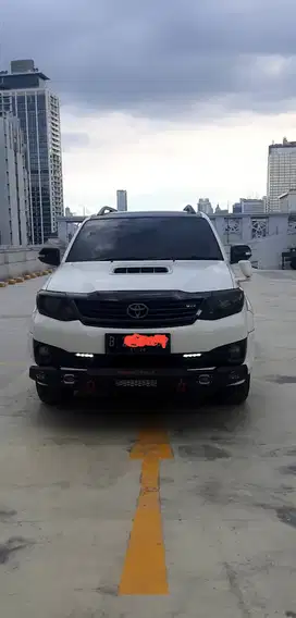 Toyota Fortuner VNT TRD 2015