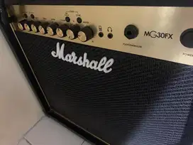 Ampli Marshall MG30FX Gold Series Amplifier