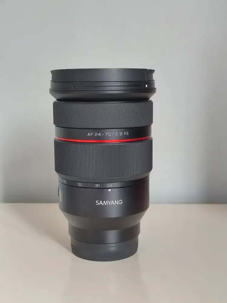 LENSA SAMYANG 24-70