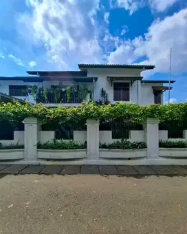 Rumah second terawat dan kokoh di Ragunan Jaksel