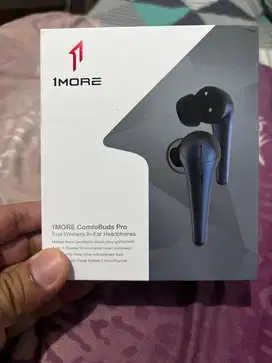 In ear headphone 1More Comfobuds Pro warna blue metallic muluss